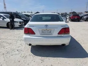 Toyota Crown 2007 Pearl