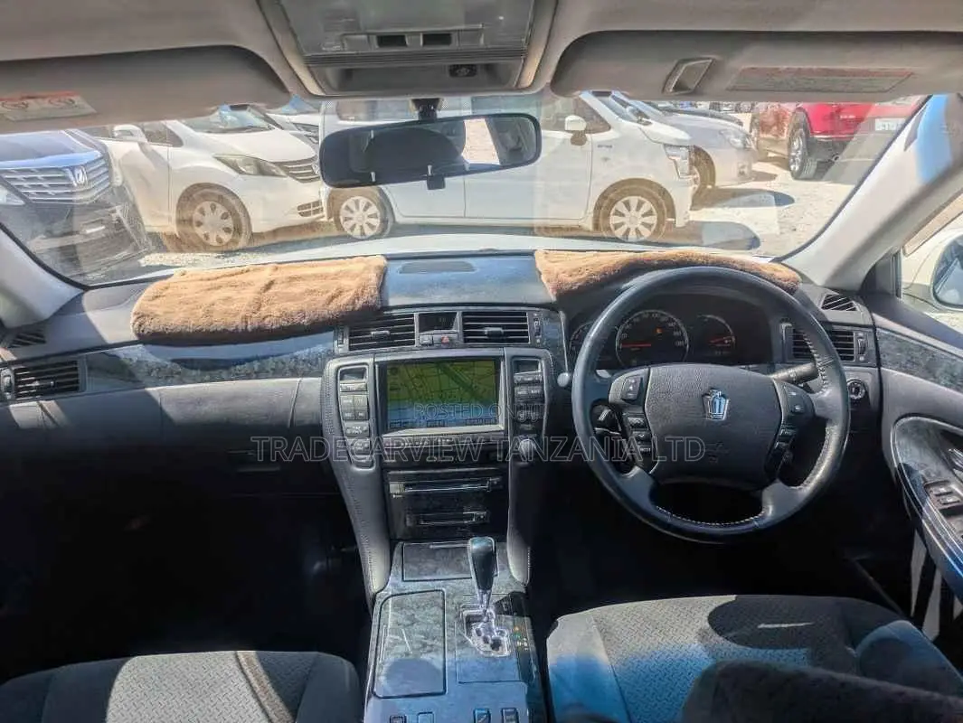 Toyota Crown 2007 Pearl