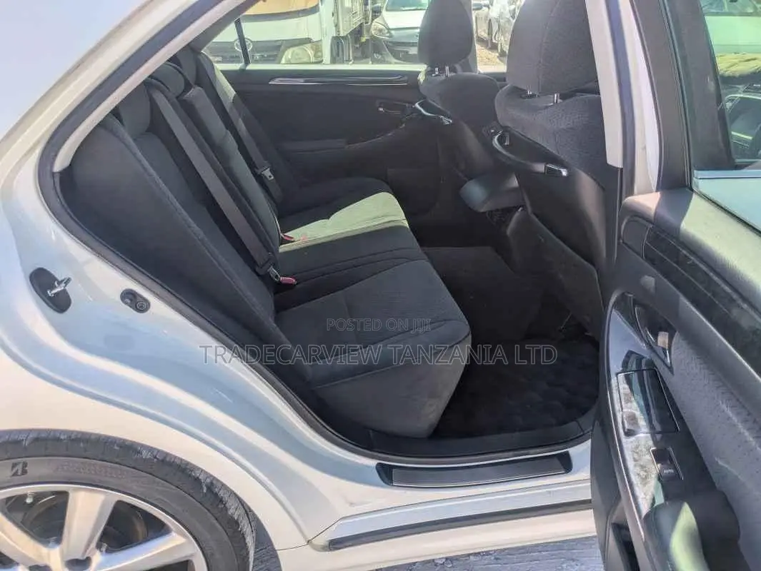 Toyota Crown 2007 Pearl