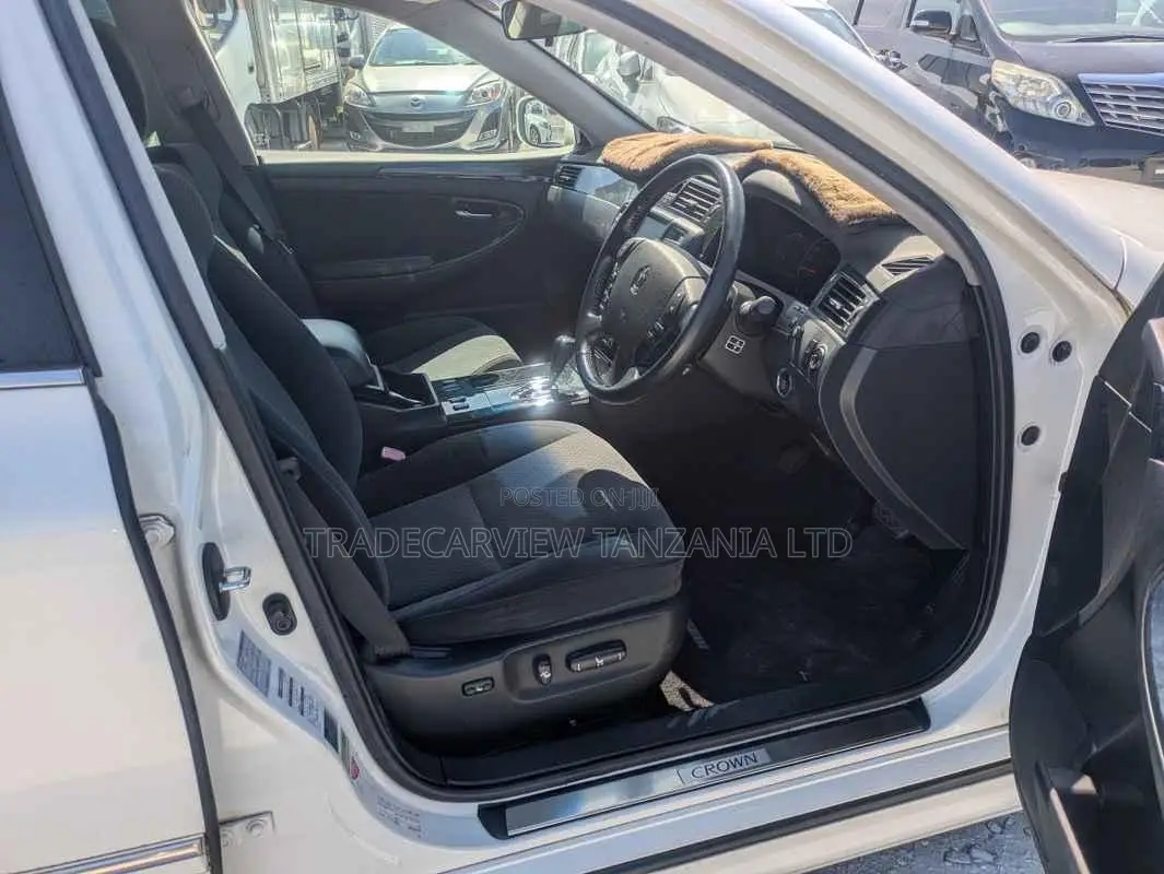 Toyota Crown 2007 Pearl