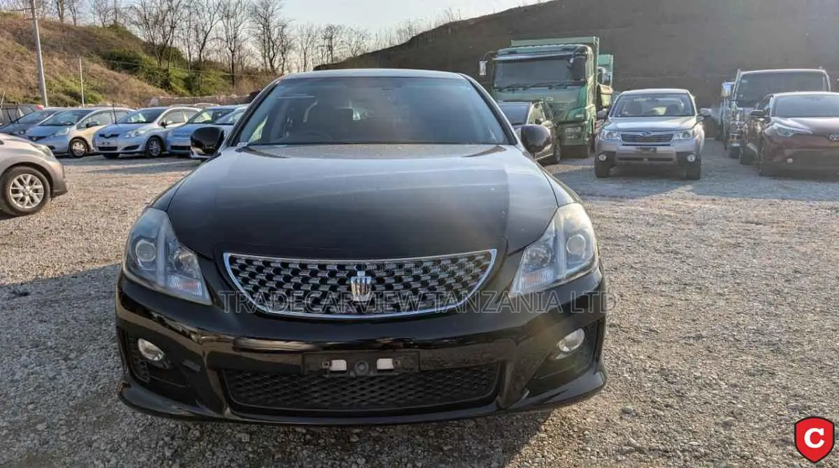 Toyota Crown 2009 Black