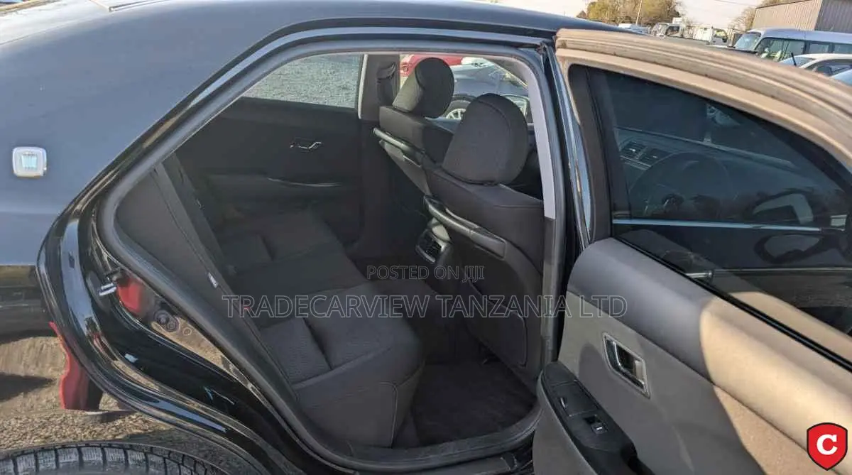 Toyota Crown 2009 Black