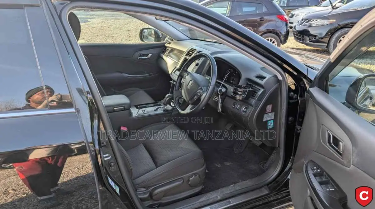 Toyota Crown 2009 Black