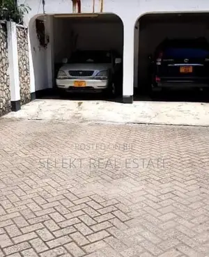 4bdrm House in Upanga East for sale