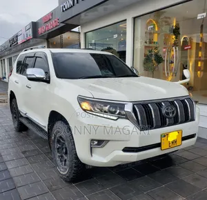 Toyota Land Cruiser Prado 2019 White