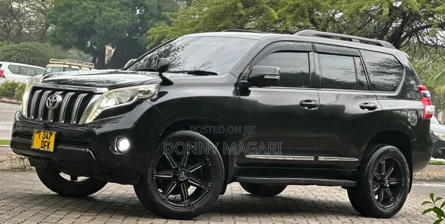 Toyota Land Cruiser Prado 2014 Black