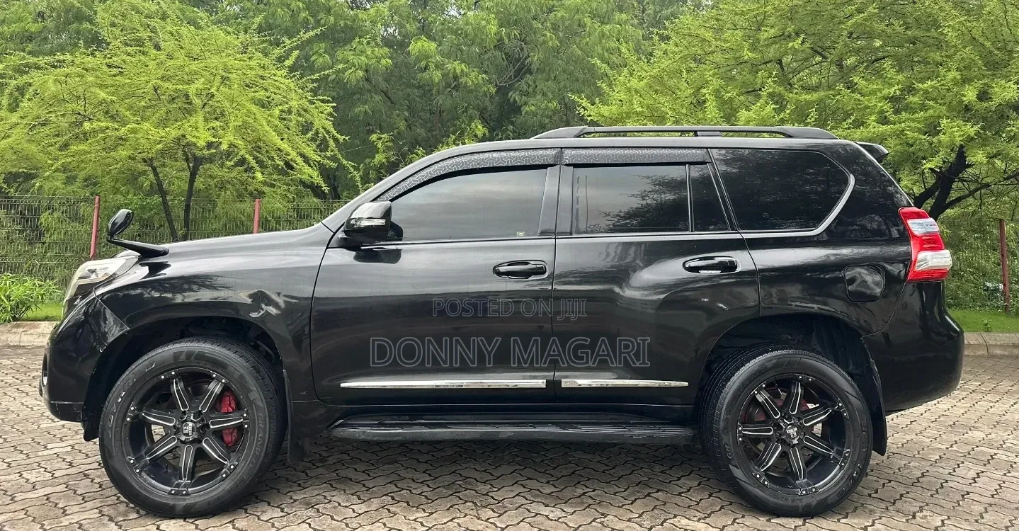 Toyota Land Cruiser Prado 2014 Black
