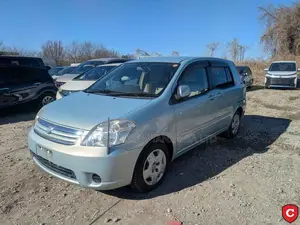 Toyota Raum 2003 Green