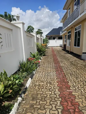 4bdrm House in Kunduchi for sale