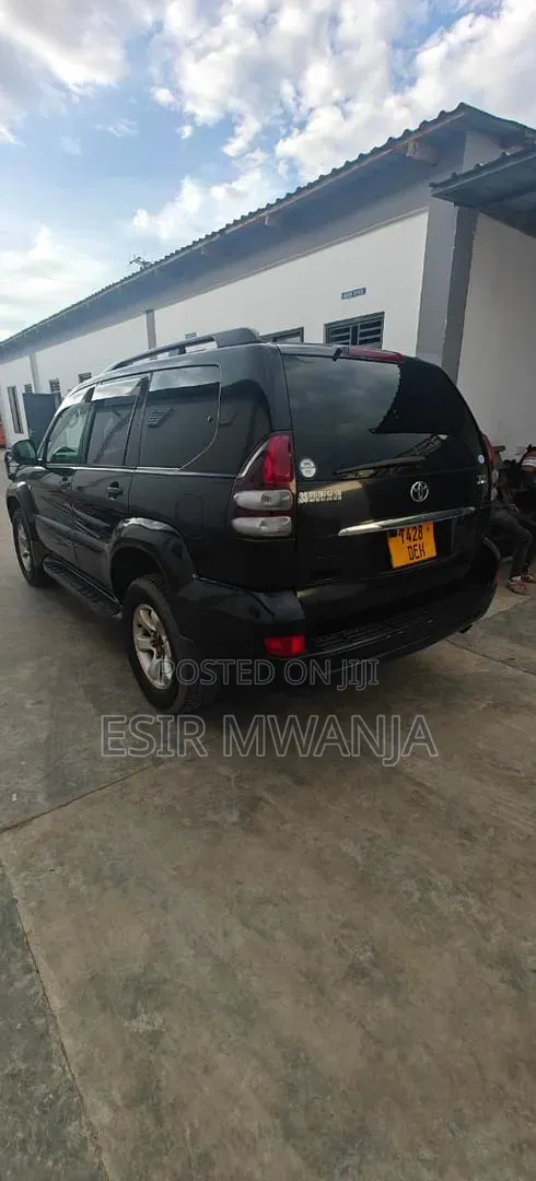 Toyota Land Cruiser Prado 2006 Black
