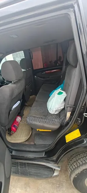 Toyota Land Cruiser Prado 2006 Black