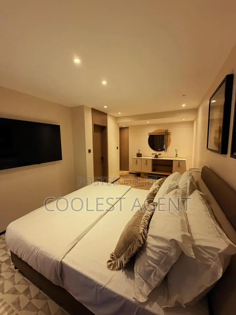 Furnished 3bdrm Duplex in Coolest Estate, Oyster Bay for rent