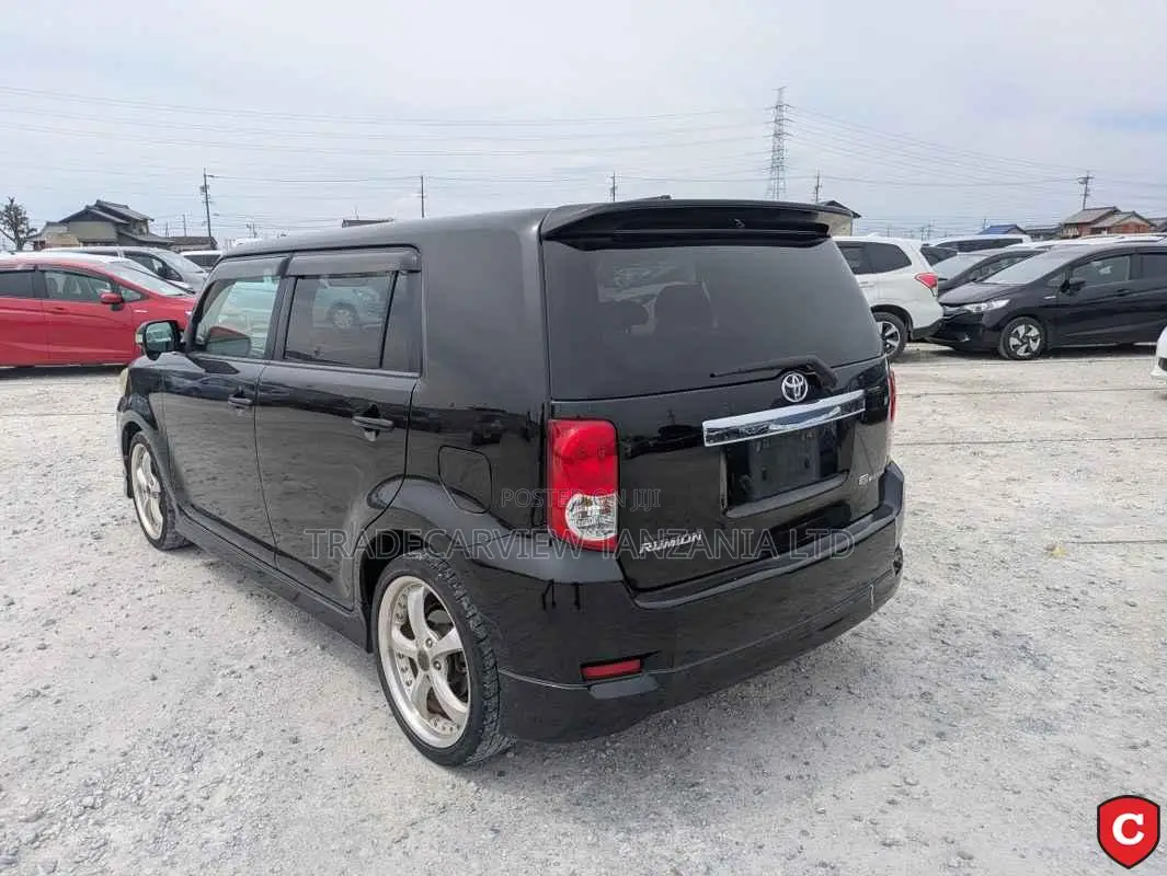 Toyota Corolla Rumion 2009 Black