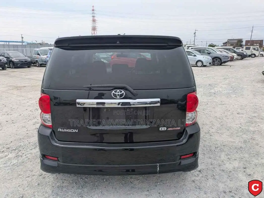 Toyota Corolla Rumion 2009 Black