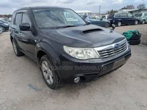 Subaru Forester 2010 Gray