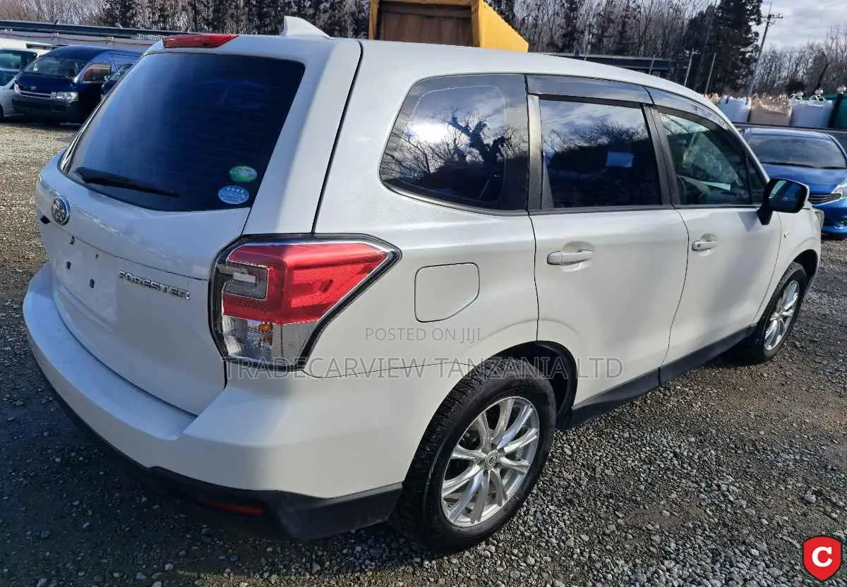 Subaru Forester 2016 Pearl