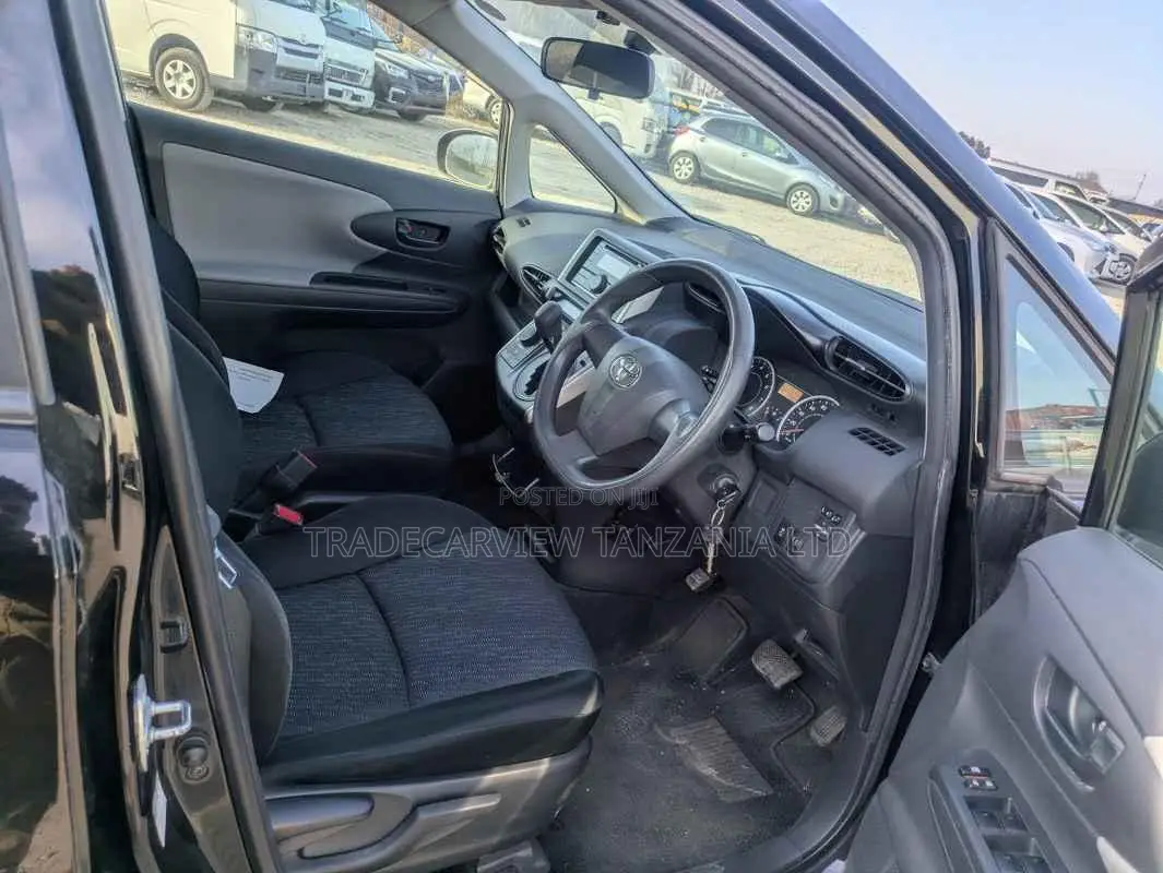 Toyota Wish 2010 Black
