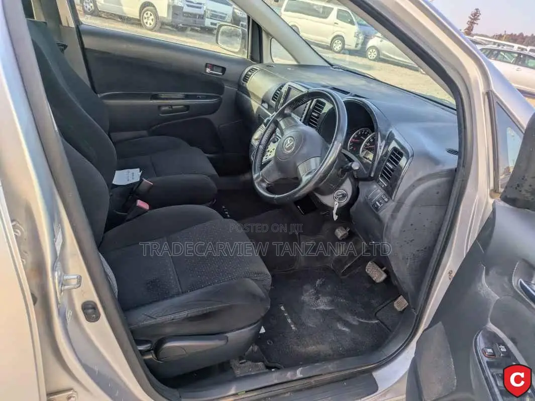 Toyota Wish 2007 Silver