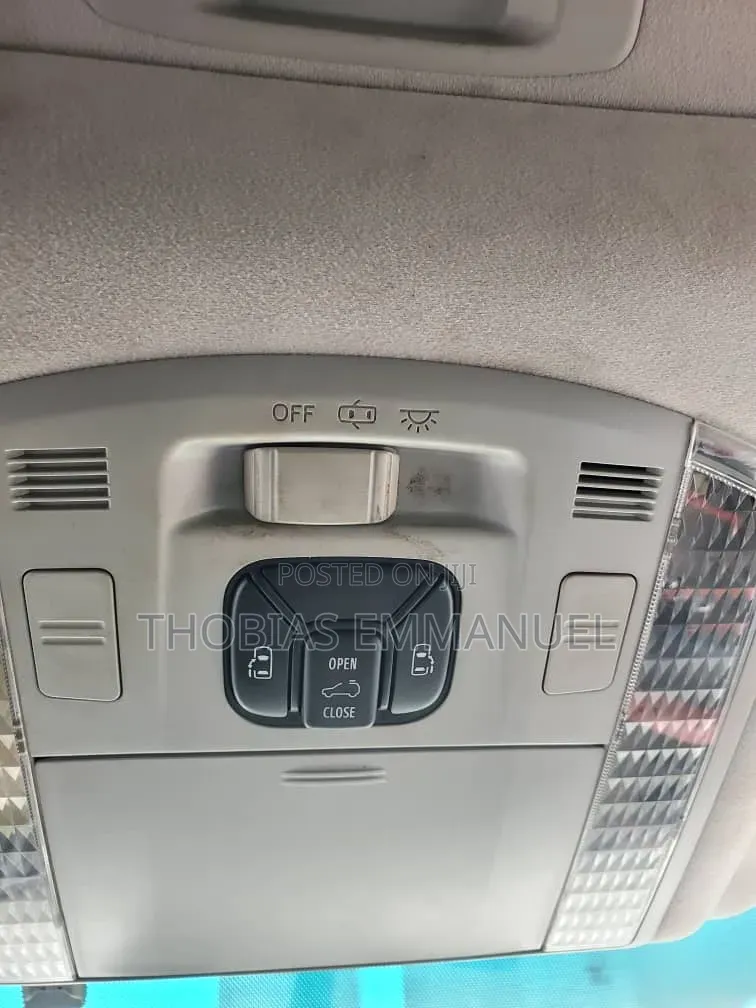 Toyota Alphard 2009 Black