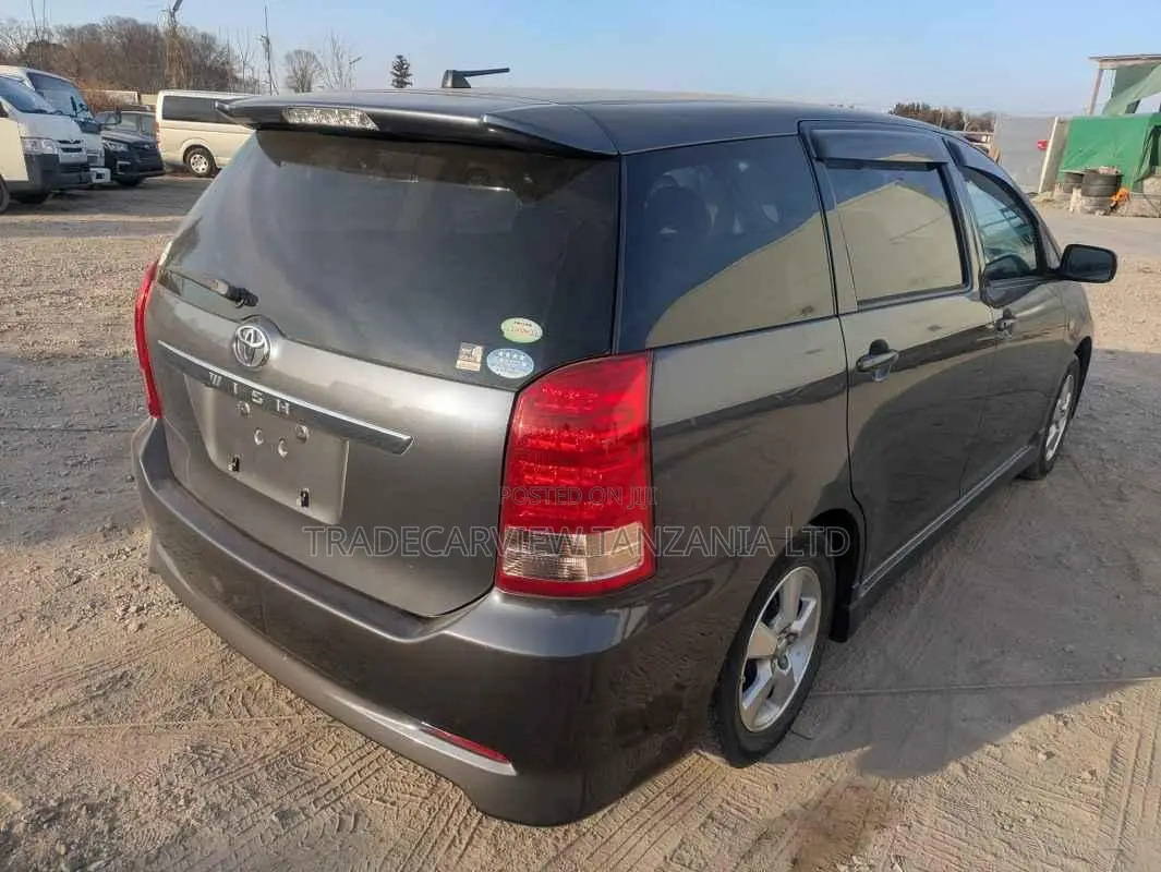 Toyota Wish 2007 Gray