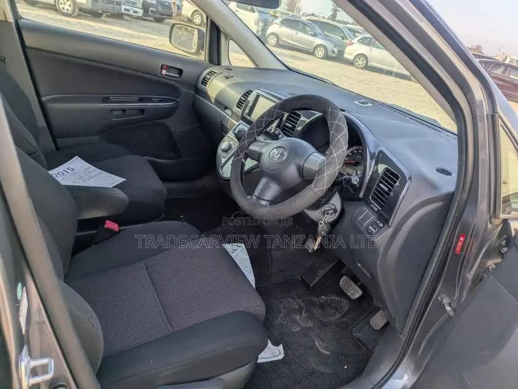 Toyota Wish 2007 Gray