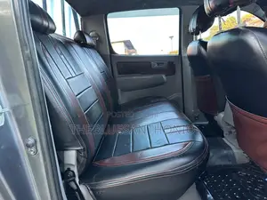 Toyota Hilux 2006 Gray