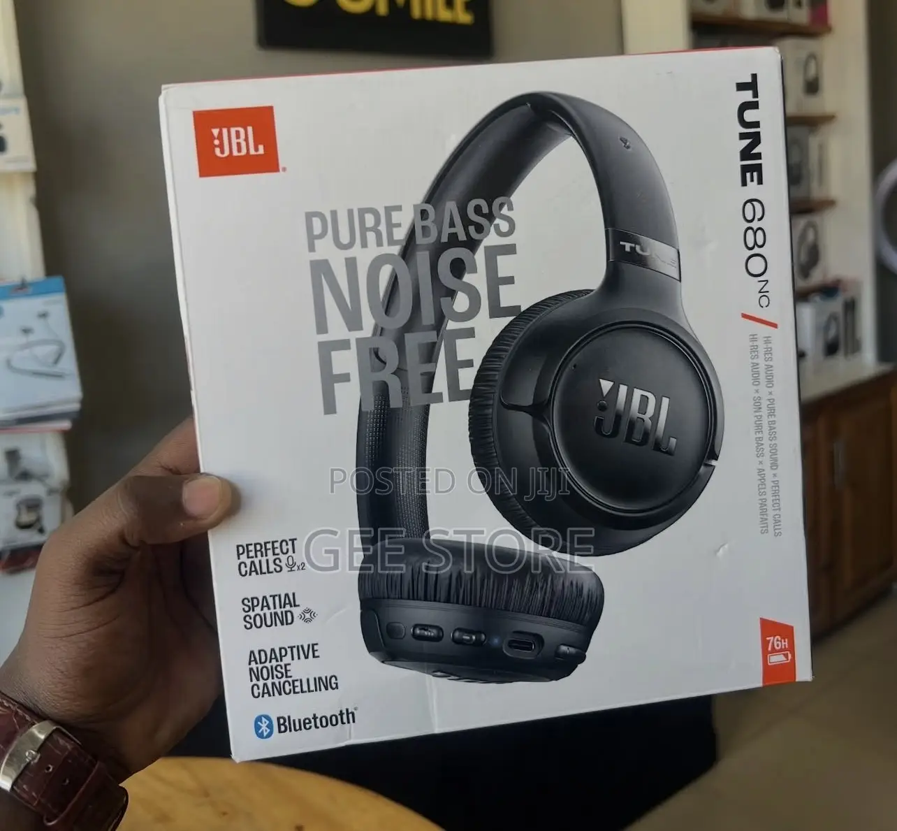 JBL Tune 680nc Wireless
