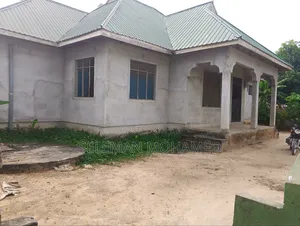 4bdrm House in Biriani Real Estate, Chamazi for sale