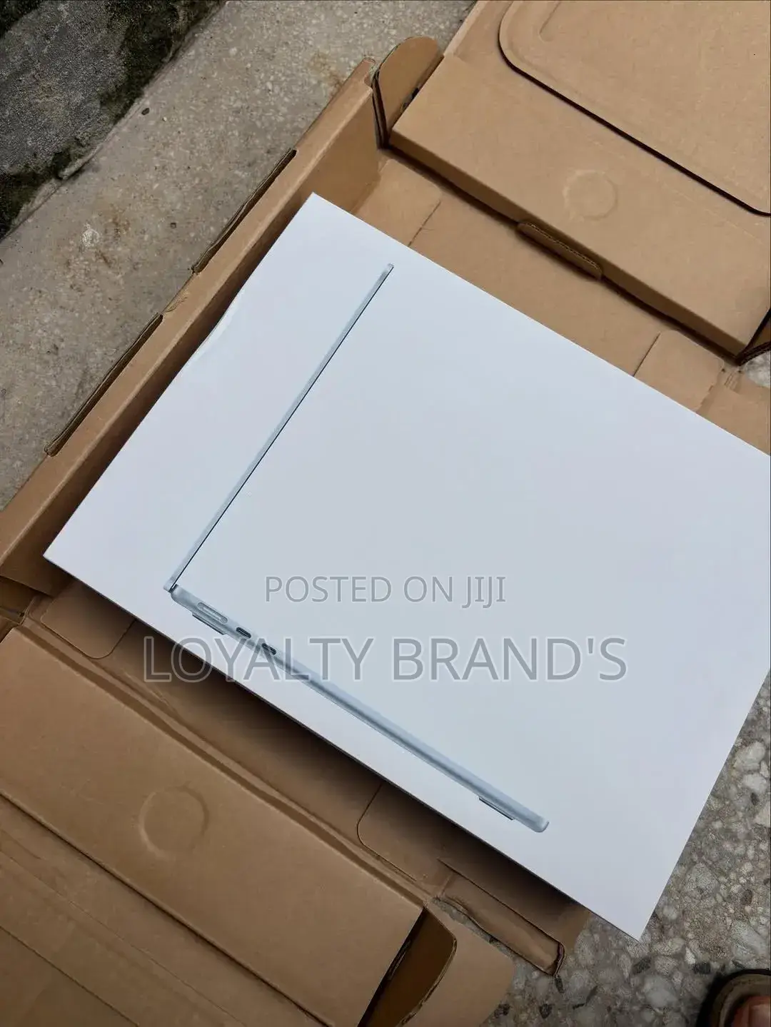New Laptop Apple MacBook Air 2026 M5 13-inch 24GB Apple M5 SSD 1T