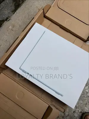 New Laptop Apple MacBook Air 2026 M5 13-inch 24GB Apple M5 SSD 1T