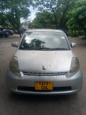 Toyota Passo 2005 Silver