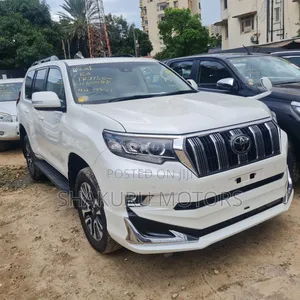 Toyota Land Cruiser Prado 2023 White