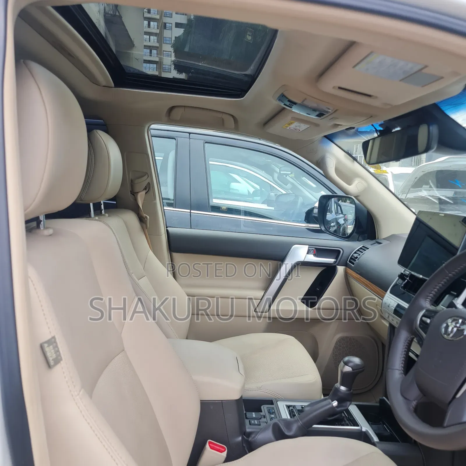 Toyota Land Cruiser Prado 2023 White