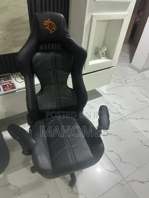 Porodo Gaming Professional Gaming Chair Molded
Foam Seats