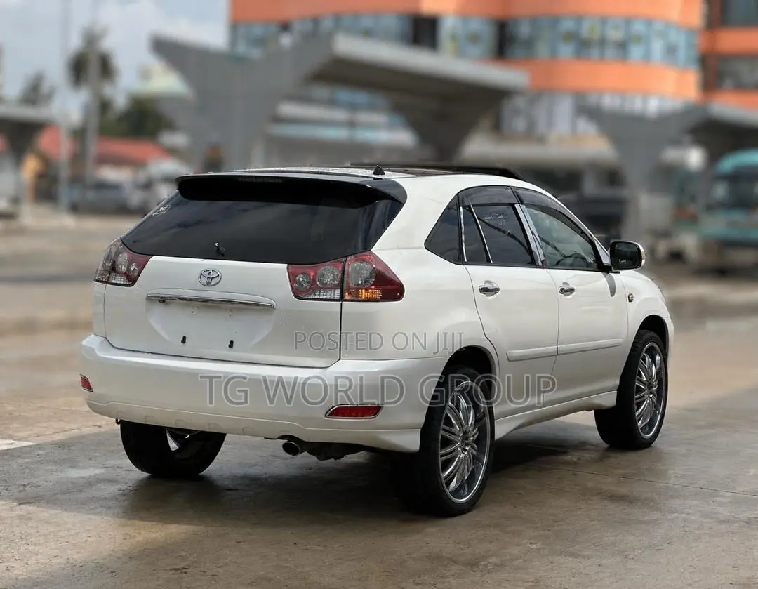 Toyota Harrier 2.4 2006 White