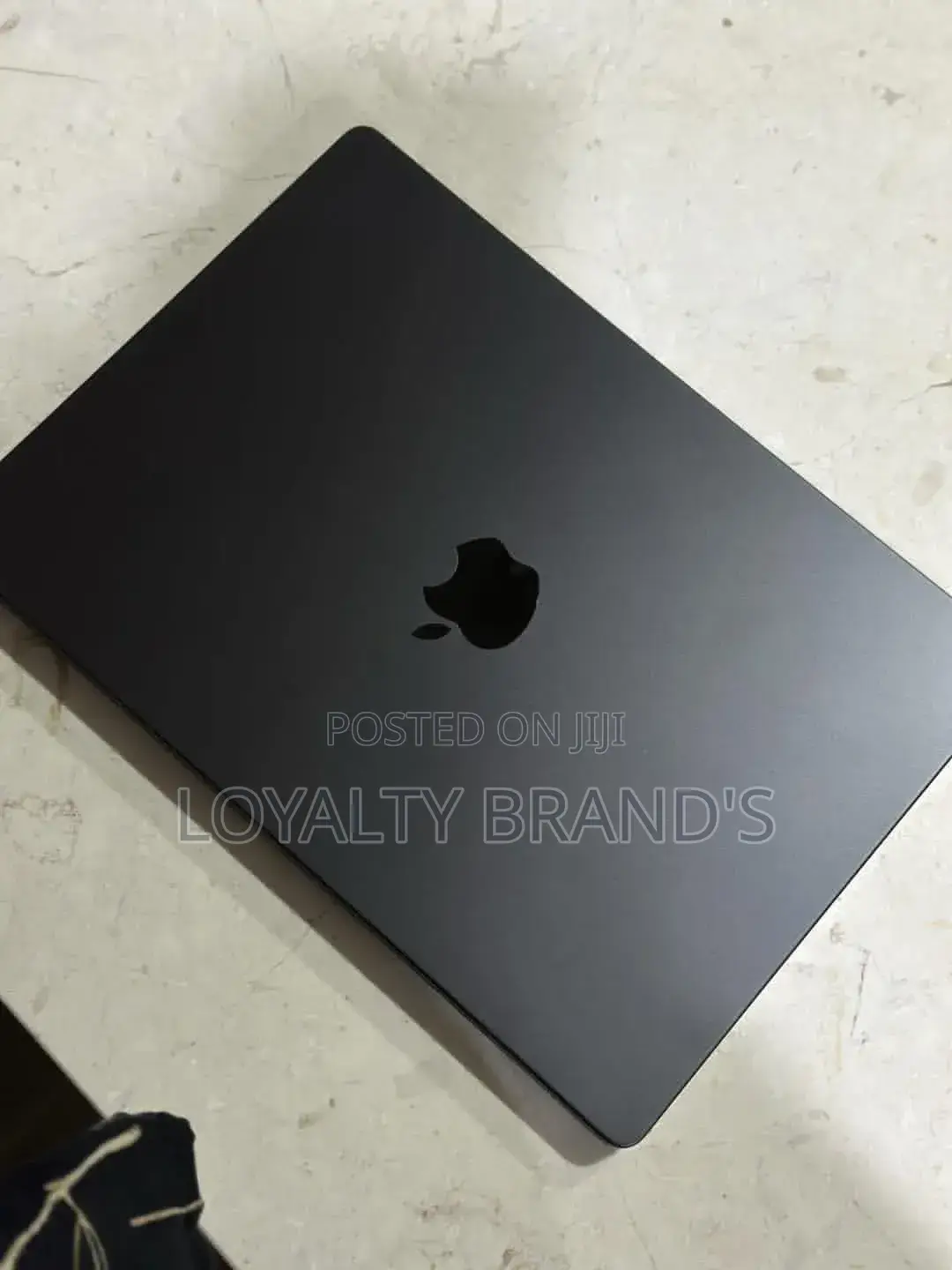 New Laptop Apple MacBook Pro 2025 M5 14-inch 16GB Apple M5 SSD 512GB