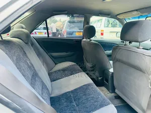 Toyota Carina 1.5 FWD Sedan 2000 Silver