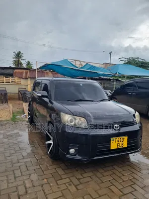 Toyota Corolla Rumion 2010 Black
