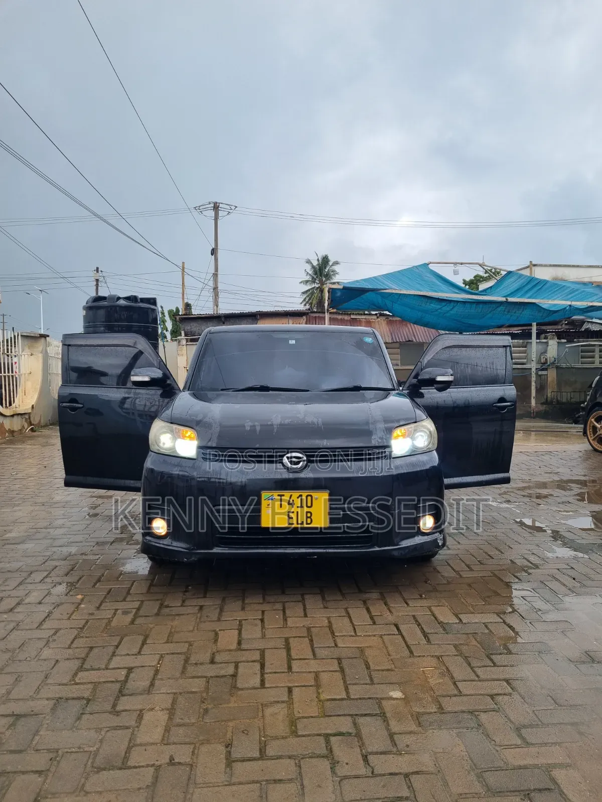 Toyota Corolla Rumion 2010 Black