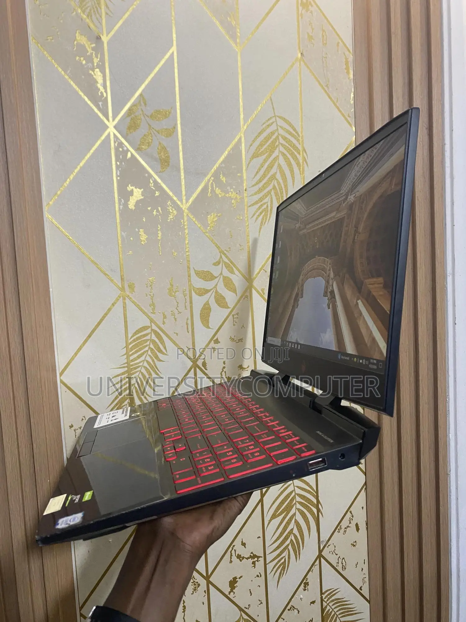 Laptop HP Omen 15-dh002nr 16GB Intel Core i7 HDD+SSD 256GB