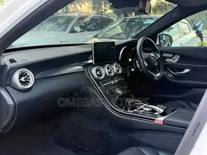 Mercedes-Benz C200 2014 Pearl