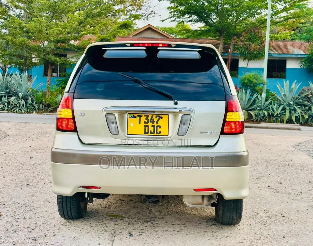 Toyota Nadia 2003 Gold