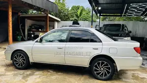Toyota Carina 2000 Silver