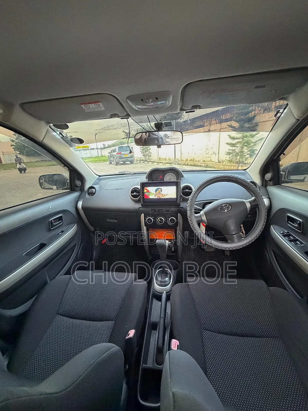 Toyota IST 2004 Gold