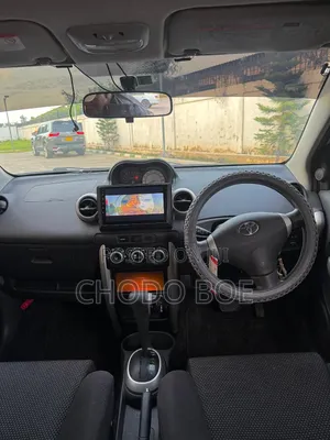 Toyota IST 2004 Gold