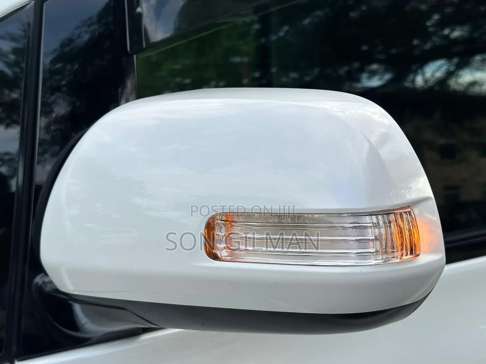 Toyota Alphard 2010 White