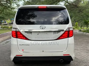 Toyota Alphard 2010 White