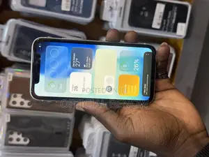 Apple iPhone 11 64 GB White