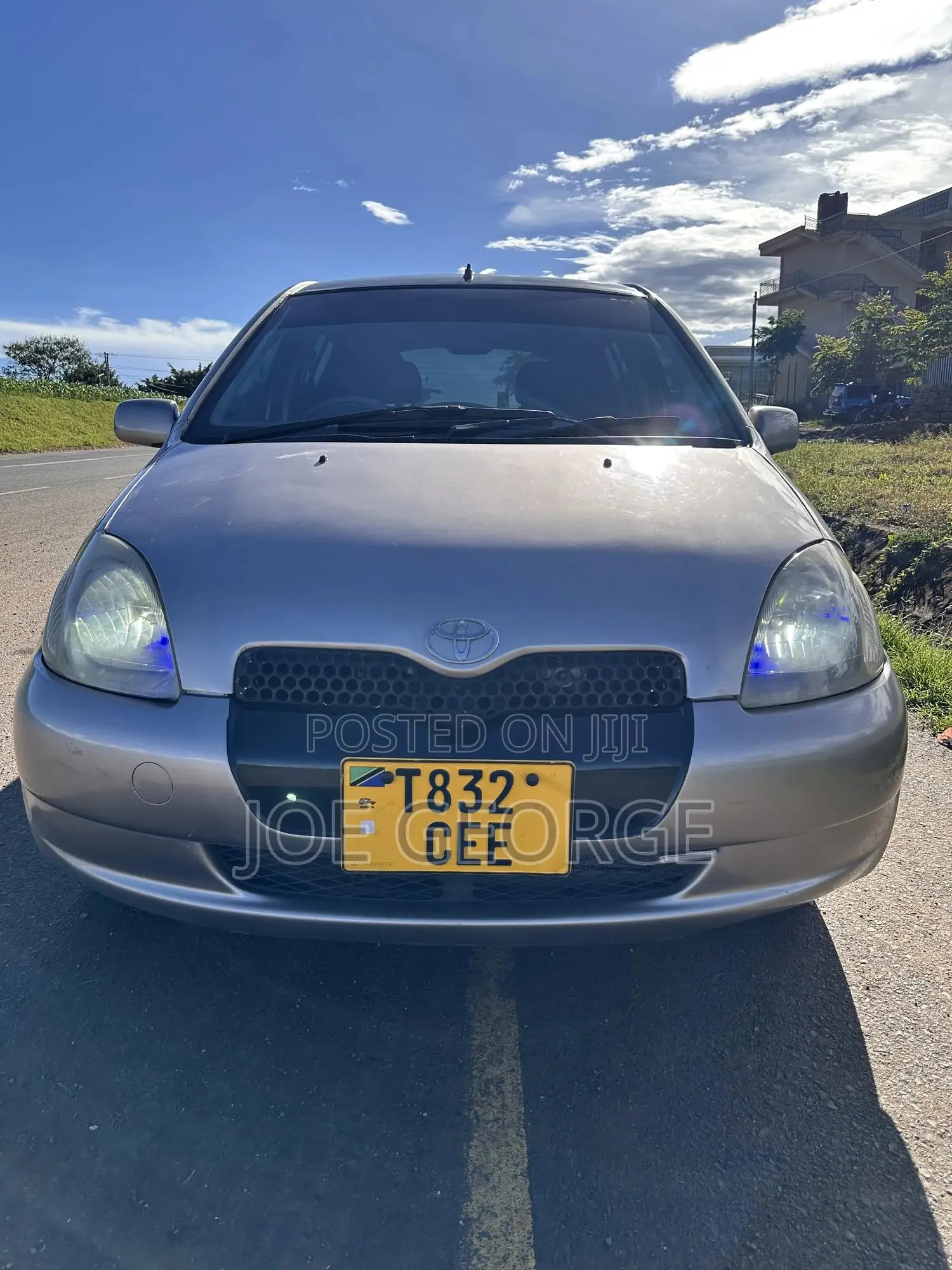 Toyota Vitz 2004 Gray