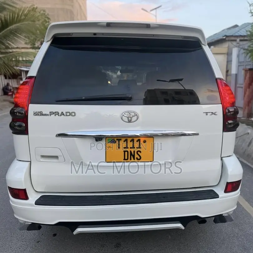 Toyota Land Cruiser Prado 2007 White